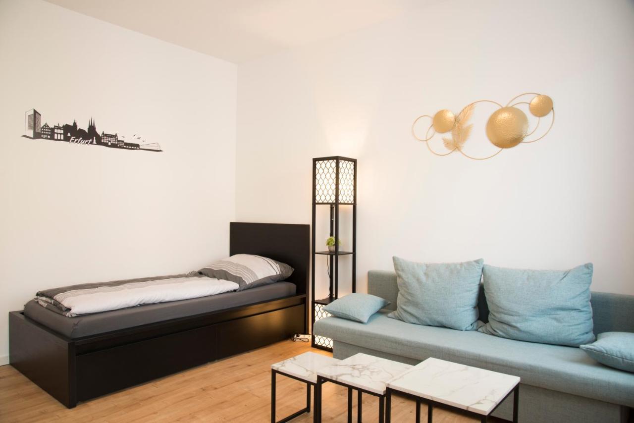 Schoene Ferienwohnung 78M2, 3 Schlafzimmer, 2 Baeder, Zentrumnah, 1Og Erfurt Exterior foto